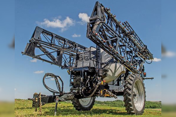 Ag Spray | Pull-Type Sprayers | Model 5290012-BLK/GRY - 1650 SPRAYER W/ 120' BOOM for sale at King Ranch Ag & Turf