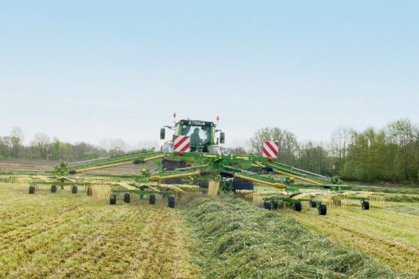 Krone | Rotary Rakes | Four-Rotor Rakes for sale at King Ranch Ag & Turf