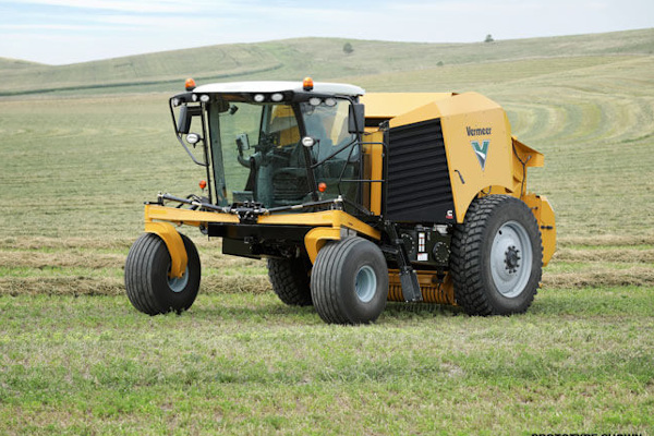 Vermeer | Self-Propelled Balers | Model ZR5-1200 for sale at King Ranch Ag & Turf